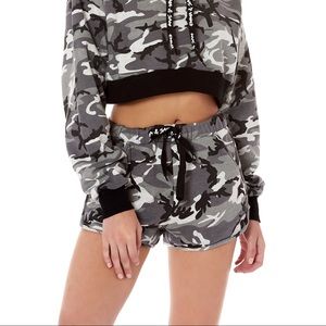 Never worn LF Emma and Sam black camo shorts